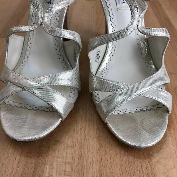 Benjamin Adams Bridal/Occasion Sandals - Picture 5 of 12